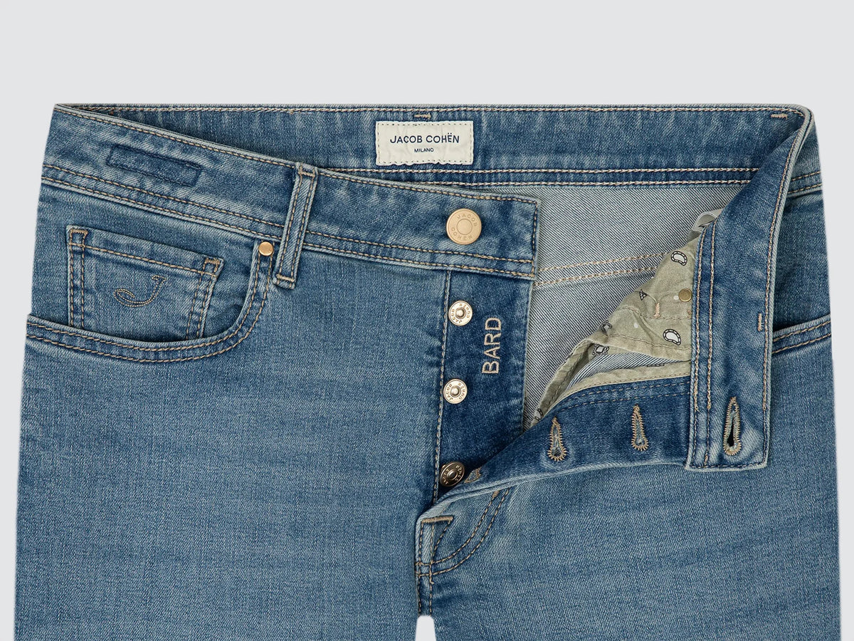 Bard - Comfort Light Blue Jeans | BoUvy