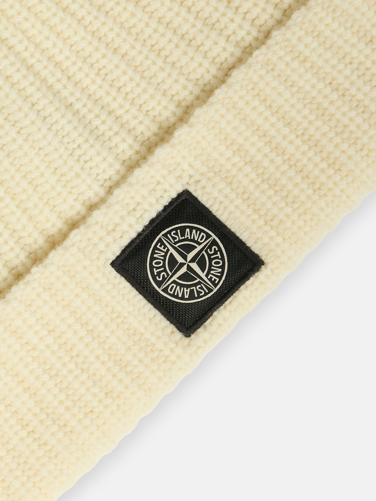 Ribbed knit beanie with Compass logo patch - BoUvy