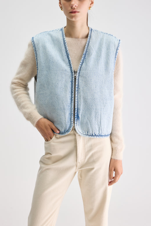 Joannie sleeveless jacket - BoUvy