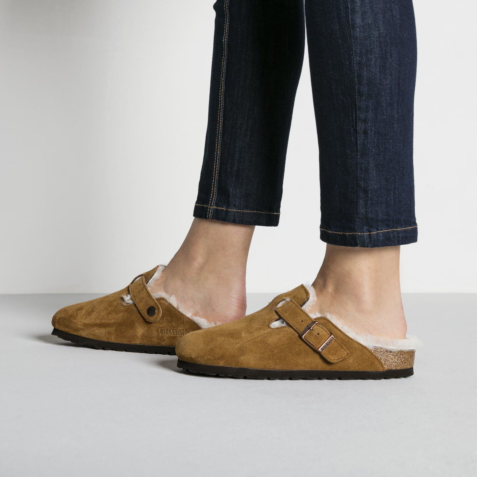 Boston Shearling Suede Leather in Color Mink | BoUvy