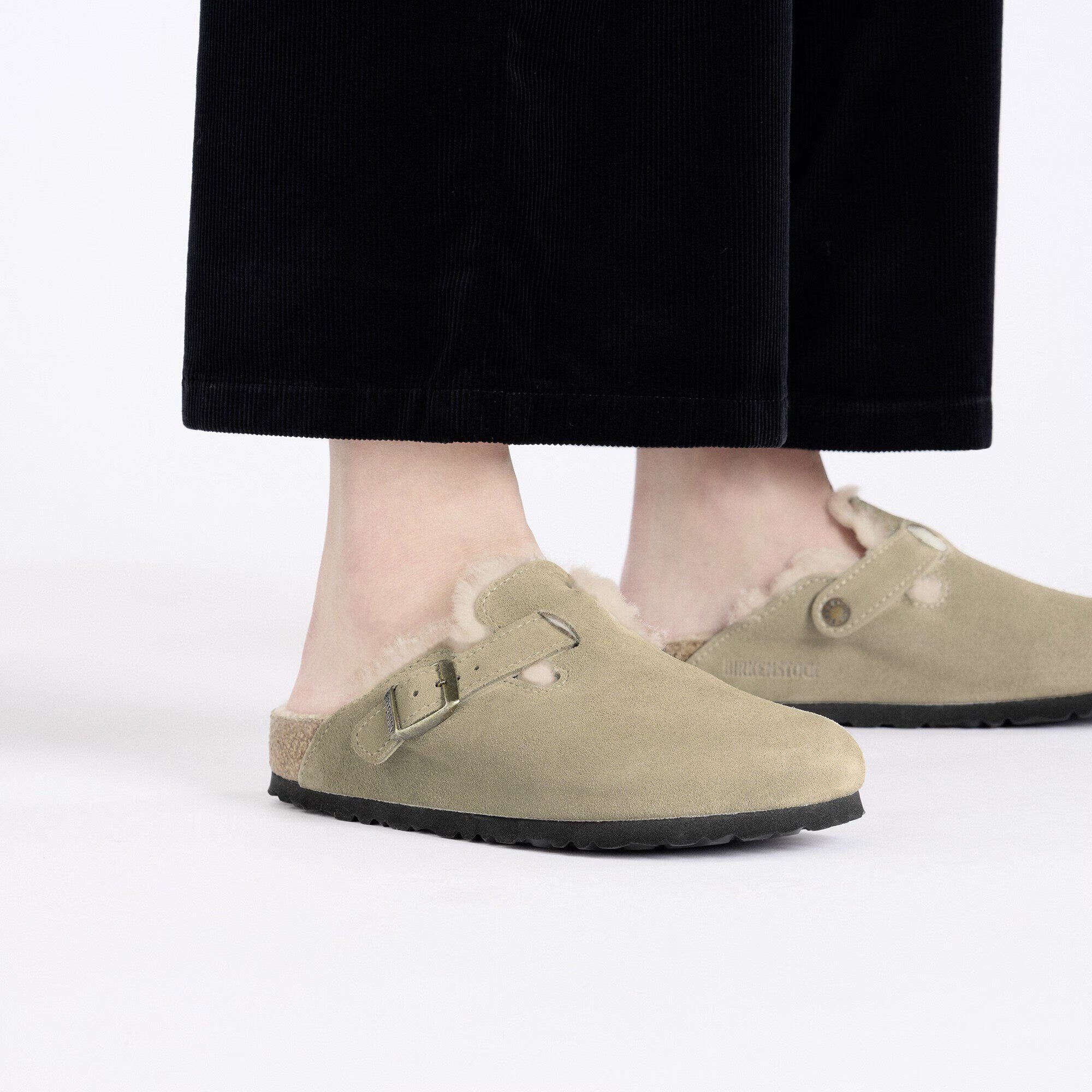 Boston Shearling Suede Leather in Color Taupe | BoUvy