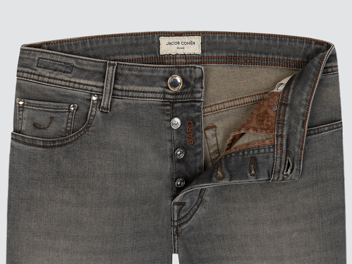 Bard 5 Pocket Jeans in Mid Grey Super Stretch Denim | BoUvy