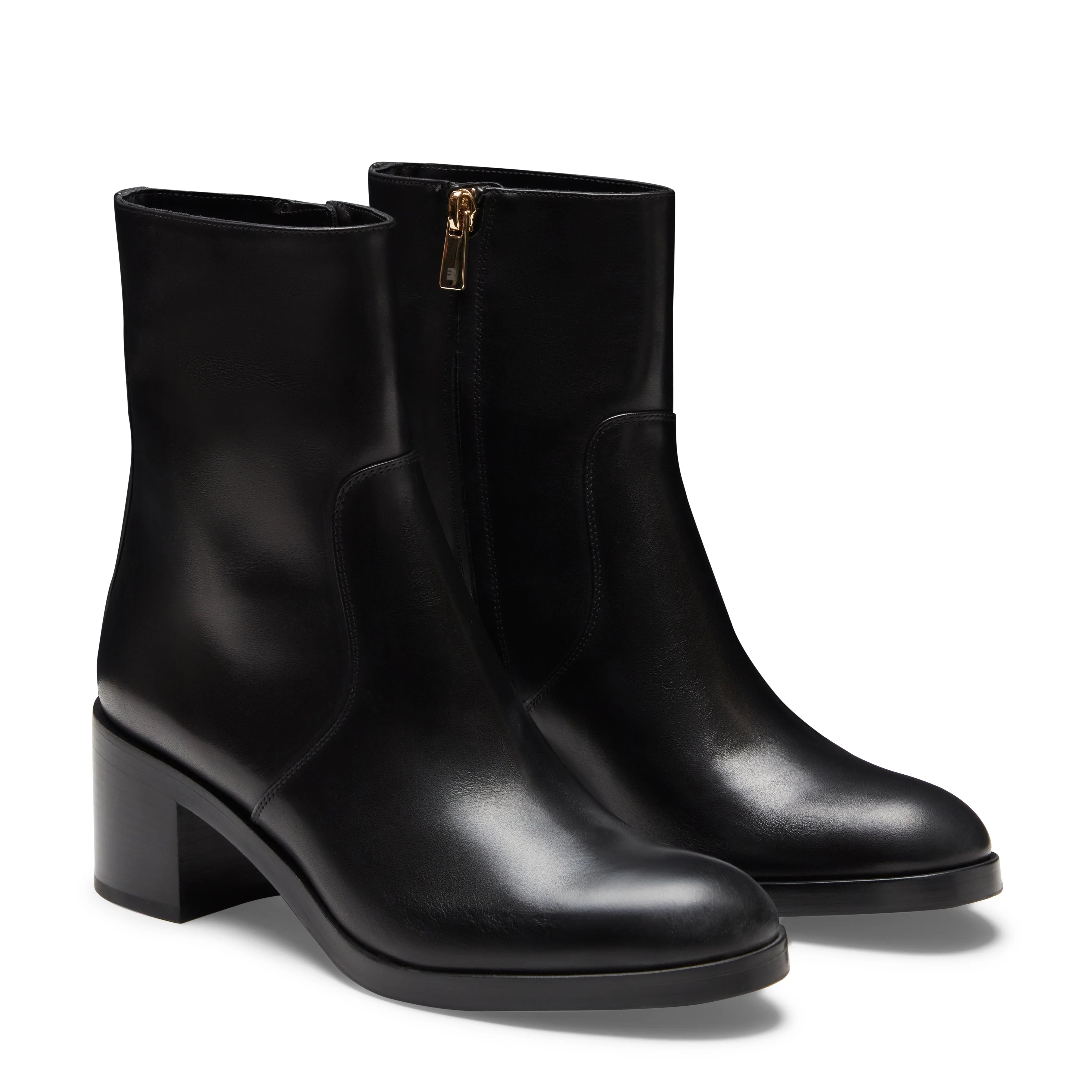 Women’s smooth black leather ankle boot | BoUvy