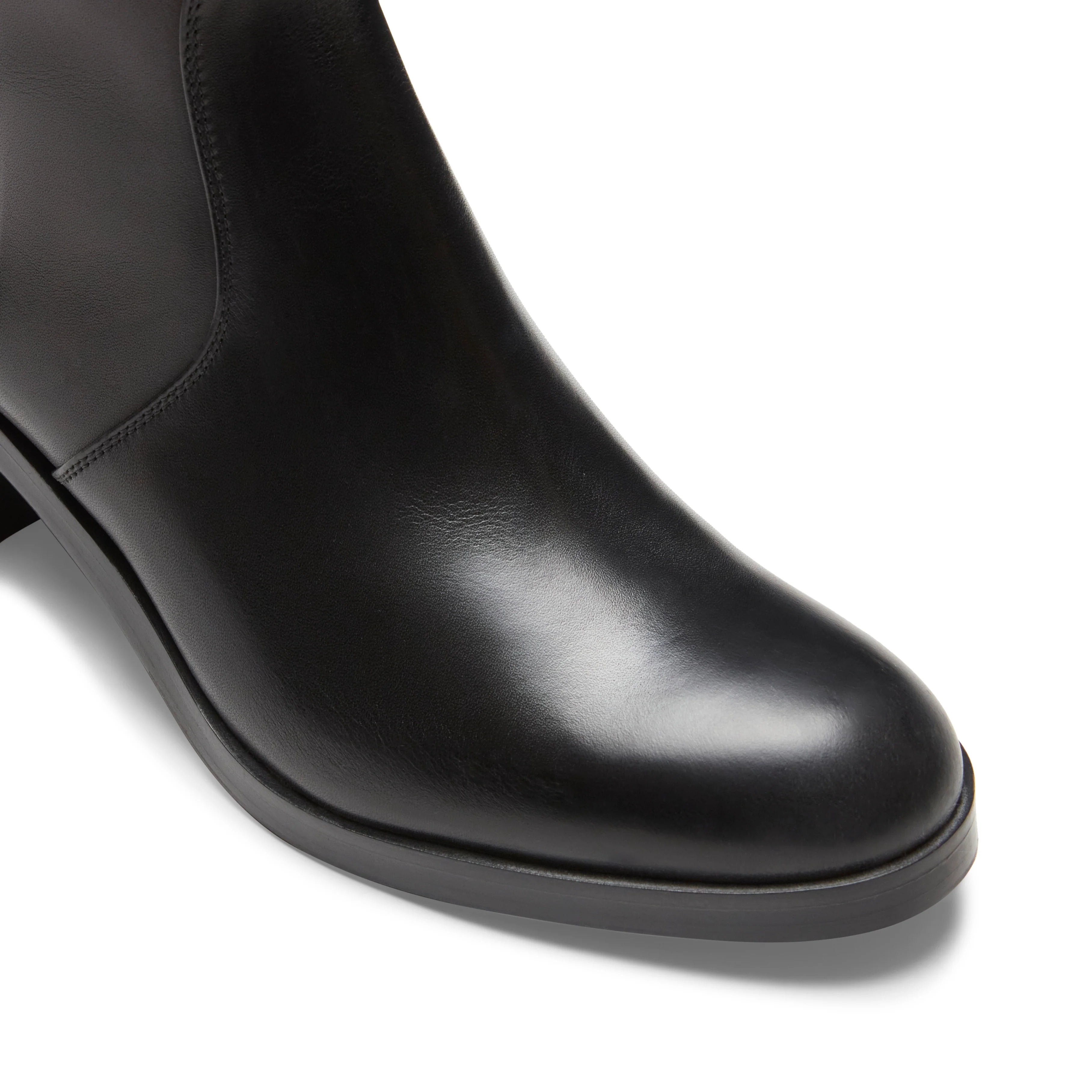 Women’s smooth black leather ankle boot | BoUvy