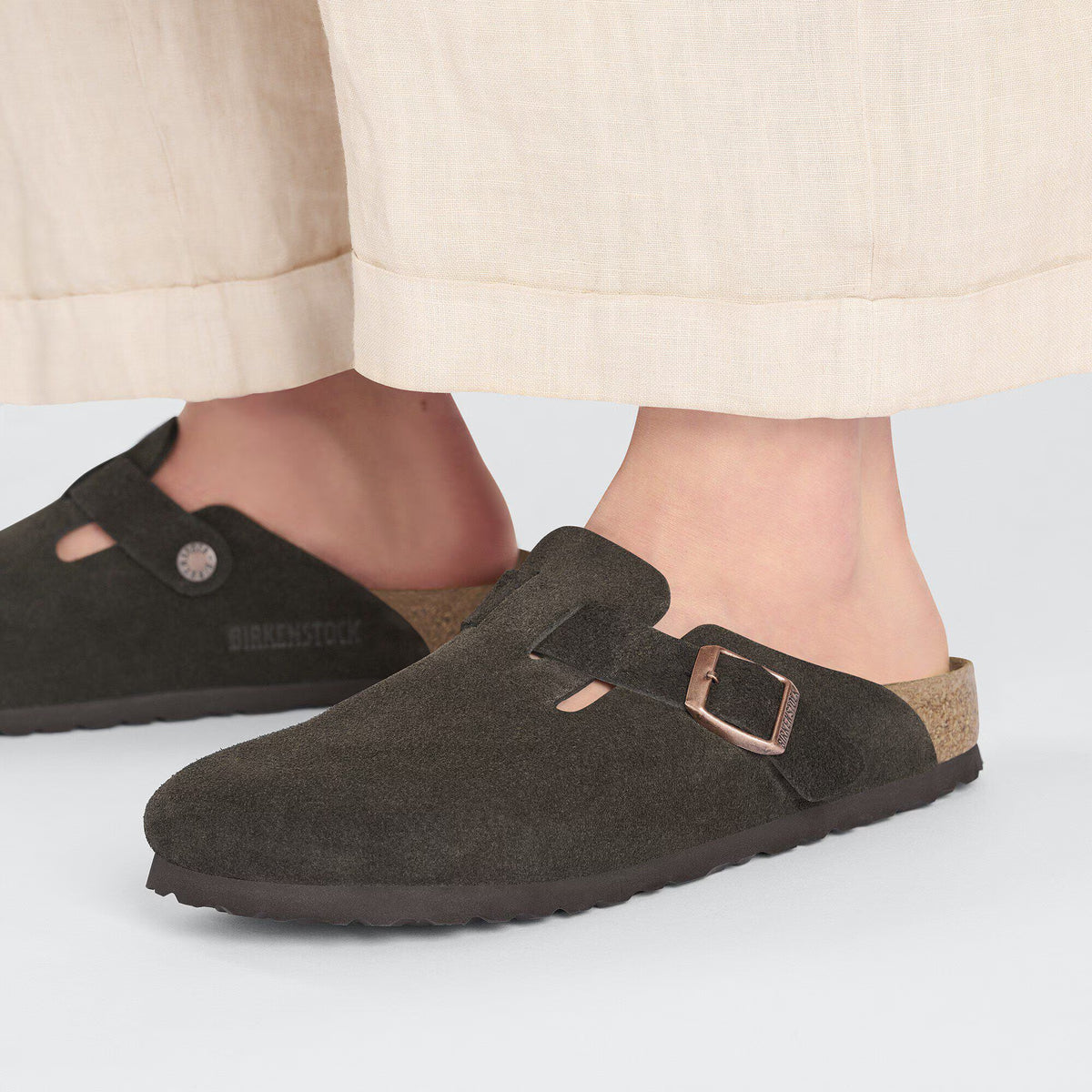 Boston Suede Leather in Color Mocca | BoUvy