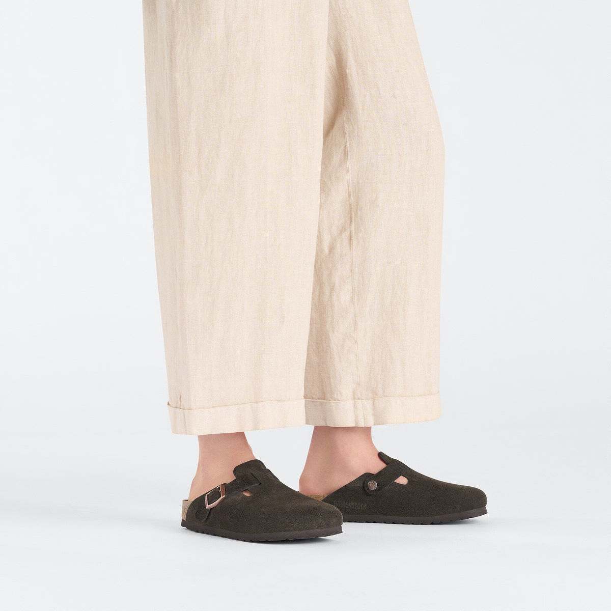 Boston Suede Leather in Color Mocca | BoUvy