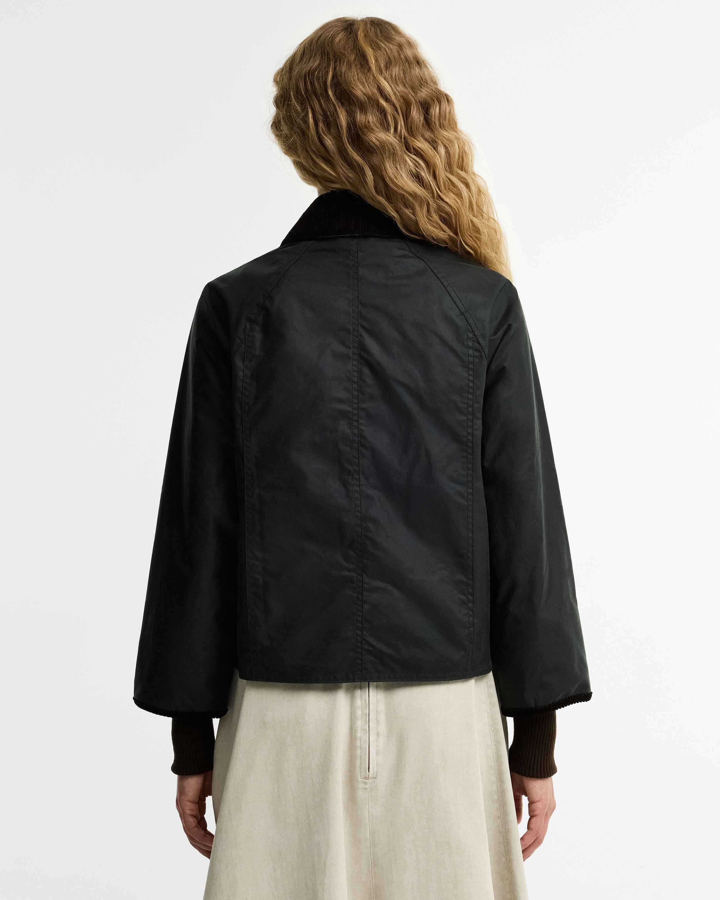 Cropped Beadnell Waxed Jacket | BoUvy