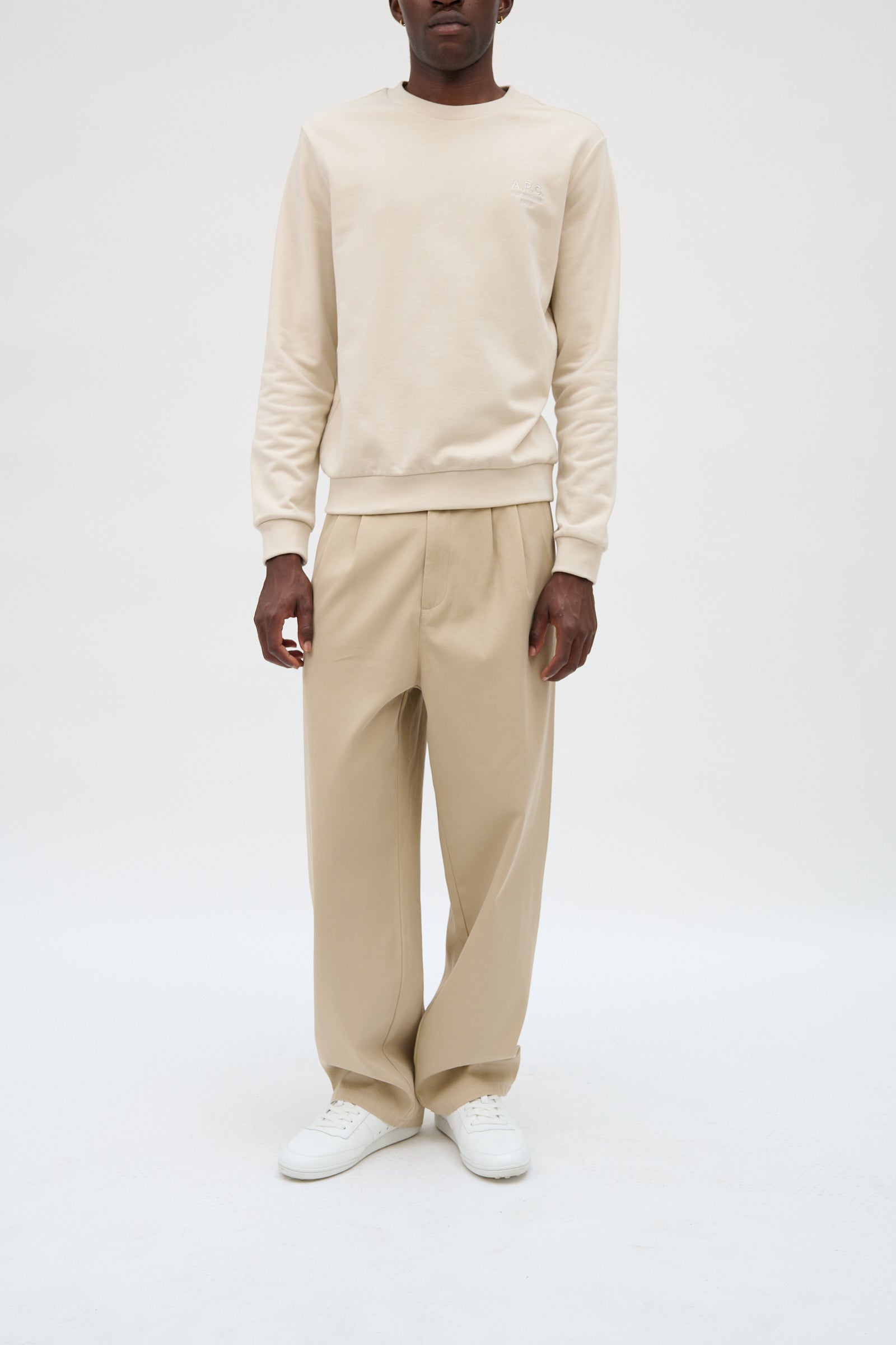 Standard Rue Madame Sweatshirt - BoUvy