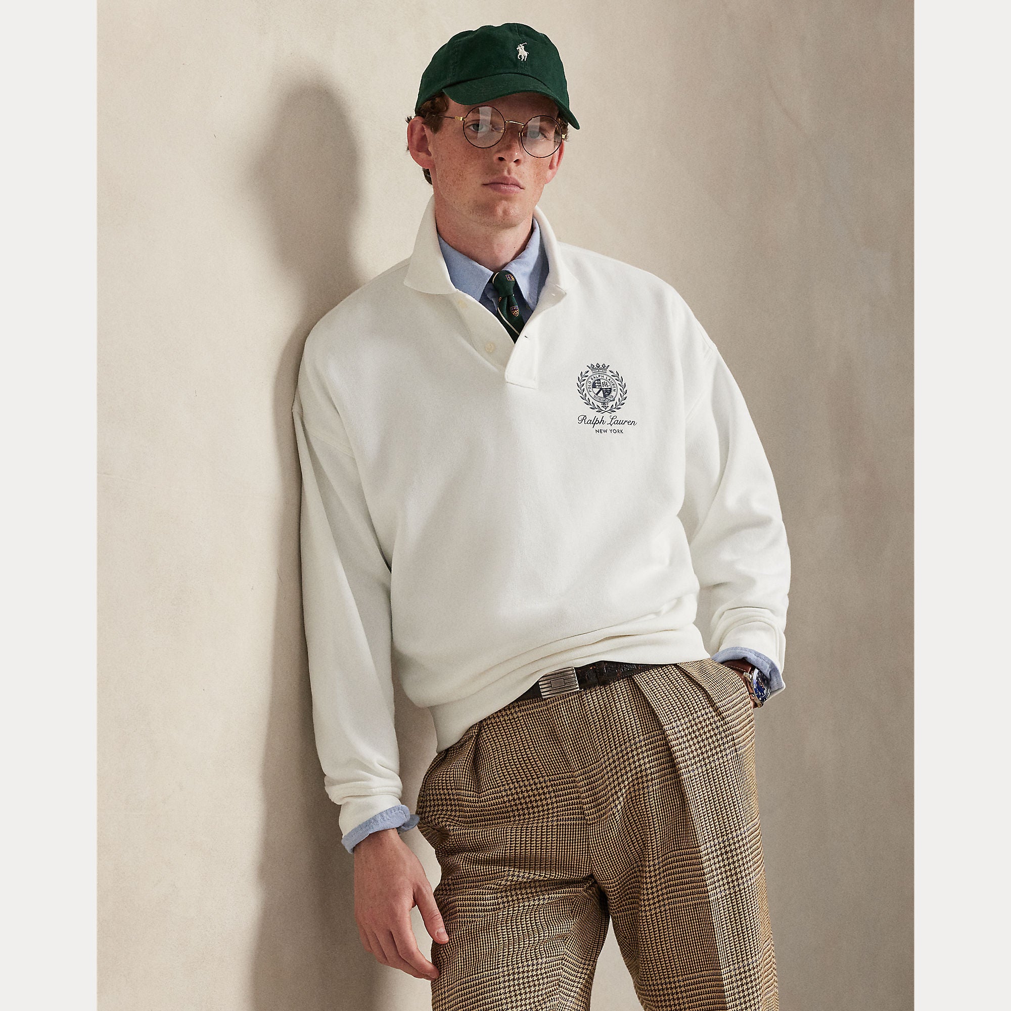 Relaxed Fit Fleece Graphic Sweatshirt - BoUvy